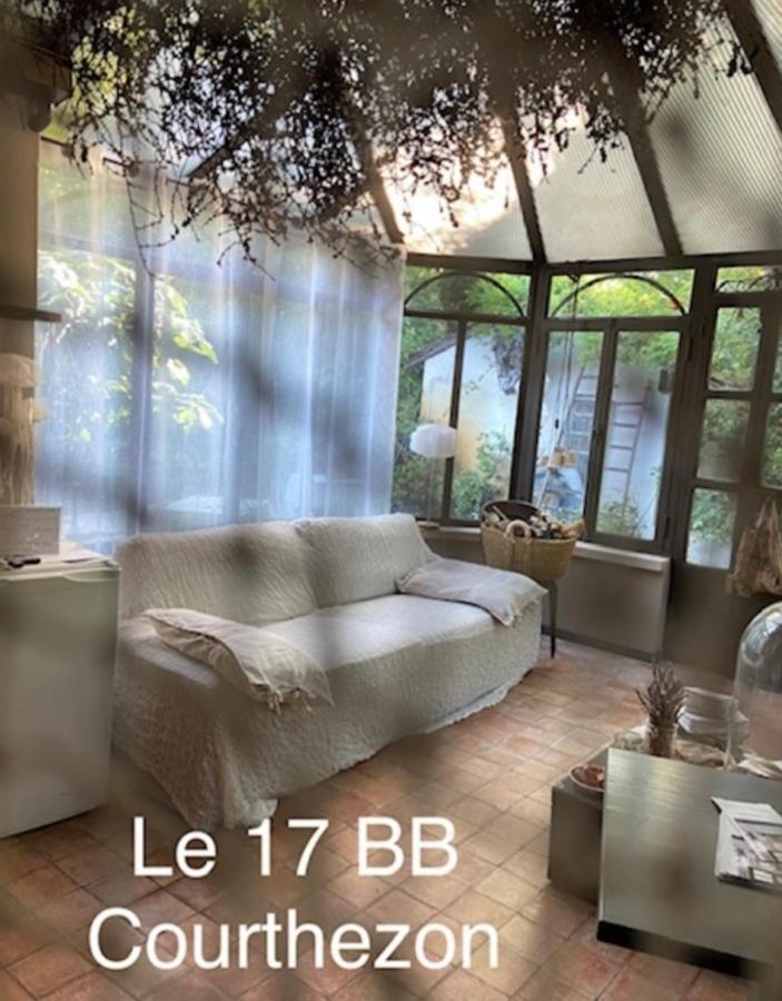 Le 17 Hotel Courthezon Bagian luar foto